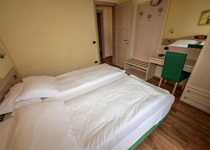 Hotel La Fenice E Sole