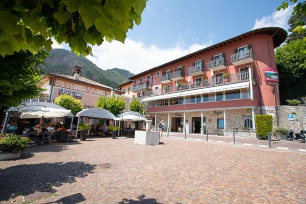 La Fenice E Sole Hotel Tremosine